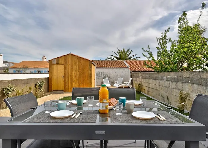 - 650m De La - Jardin Casa de Férias La Guérinière